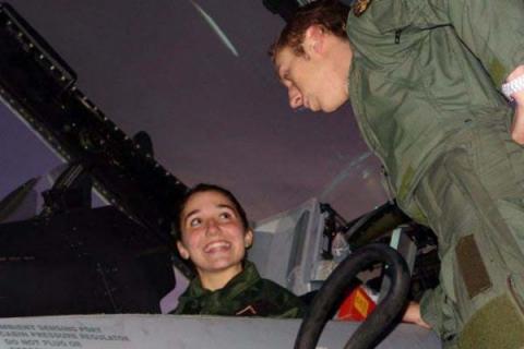 A French academy student gets to visit a BAF F-16 cockpit