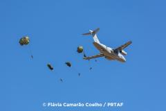 Drop of special forces paratroopers by Embraer KC-390